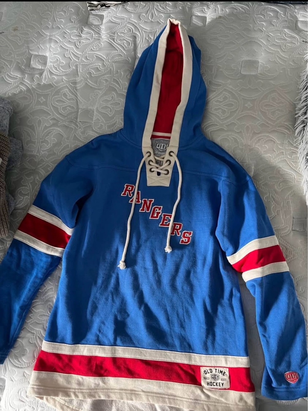 Women’s Rangers Blue Pullover Hoodie